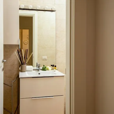 Puglia5stars Stazione Urban Apartment *