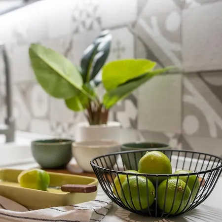 Puglia5stars Stazione Urban * Bari